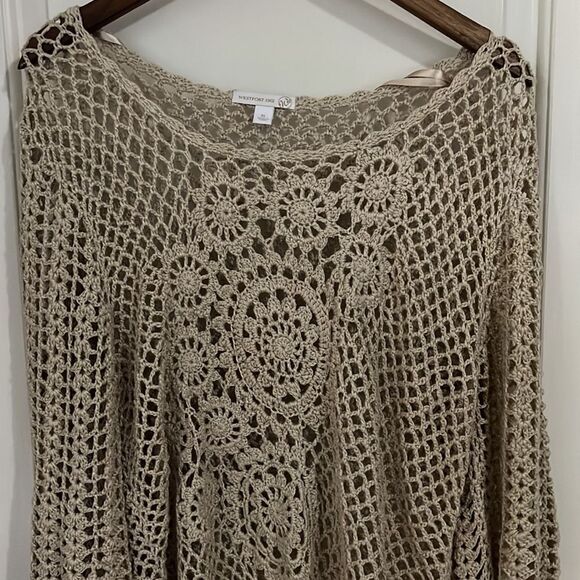 Westport Cream Asymmetrical 3/4 Sleeve Blouse - Picture 3 of 5